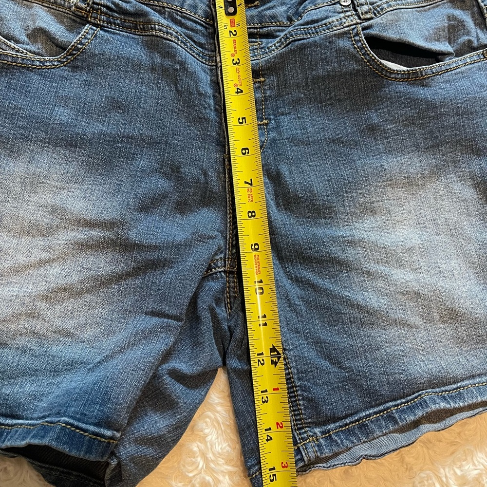 Denim High-Waisted Stretchy Summer Jean Shorts Sz 14 - Picture 6 of 6